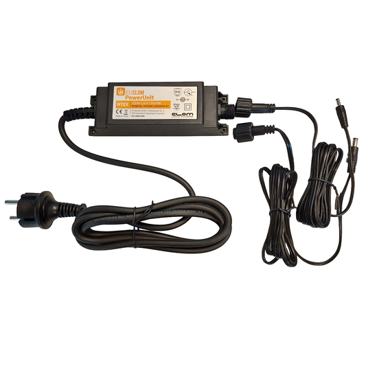 Optimisé pour une utilisation avec nos caméras. IP68 -& conçu pour une utilisation en extérieur. Testé et certifié par le TÜV Fiche Schuko EU Entrée : 100V - 240V Sortie : 12V et 2A - 24 VA Câble d'entrée : 2m Câble de sortie : 1.7m